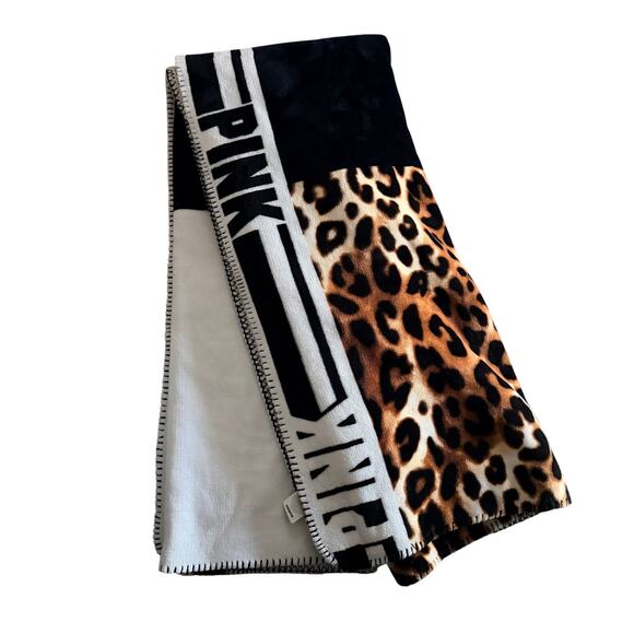 Victoria's Secret Pink Leopard Sherpa Blanket Throw Black White 50